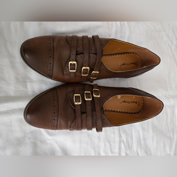 Baretraps Sz 10 Brown shoes with gold buckle detail - Picture 6 of 6